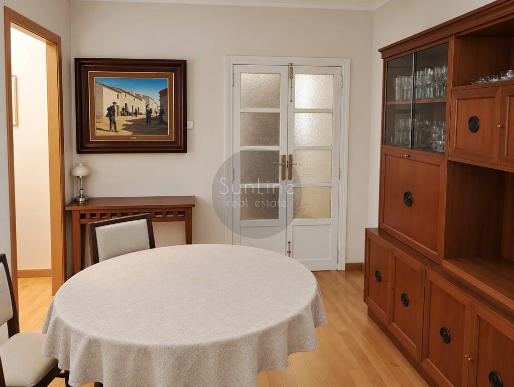 Apartment 83 m² with 3 bedrooms, terrace on Calle Alquería de Giner in Valencia