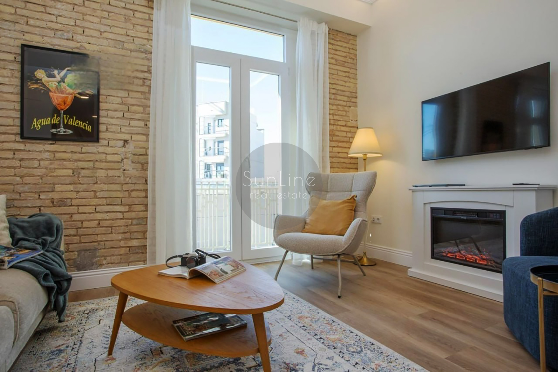 Modern apartment 91 m² with 3 bedrooms and 2 bathrooms in Russafa