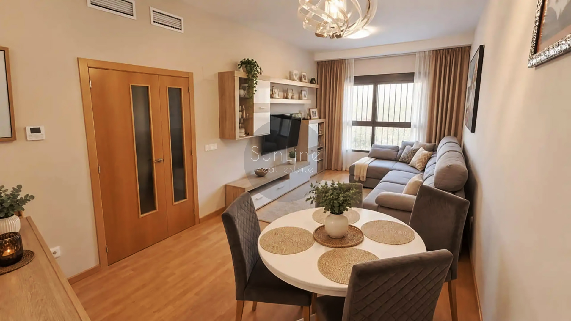 Apartment with 4 bedrooms, pool and 2 parking spaces in La Pobla de Vallbona