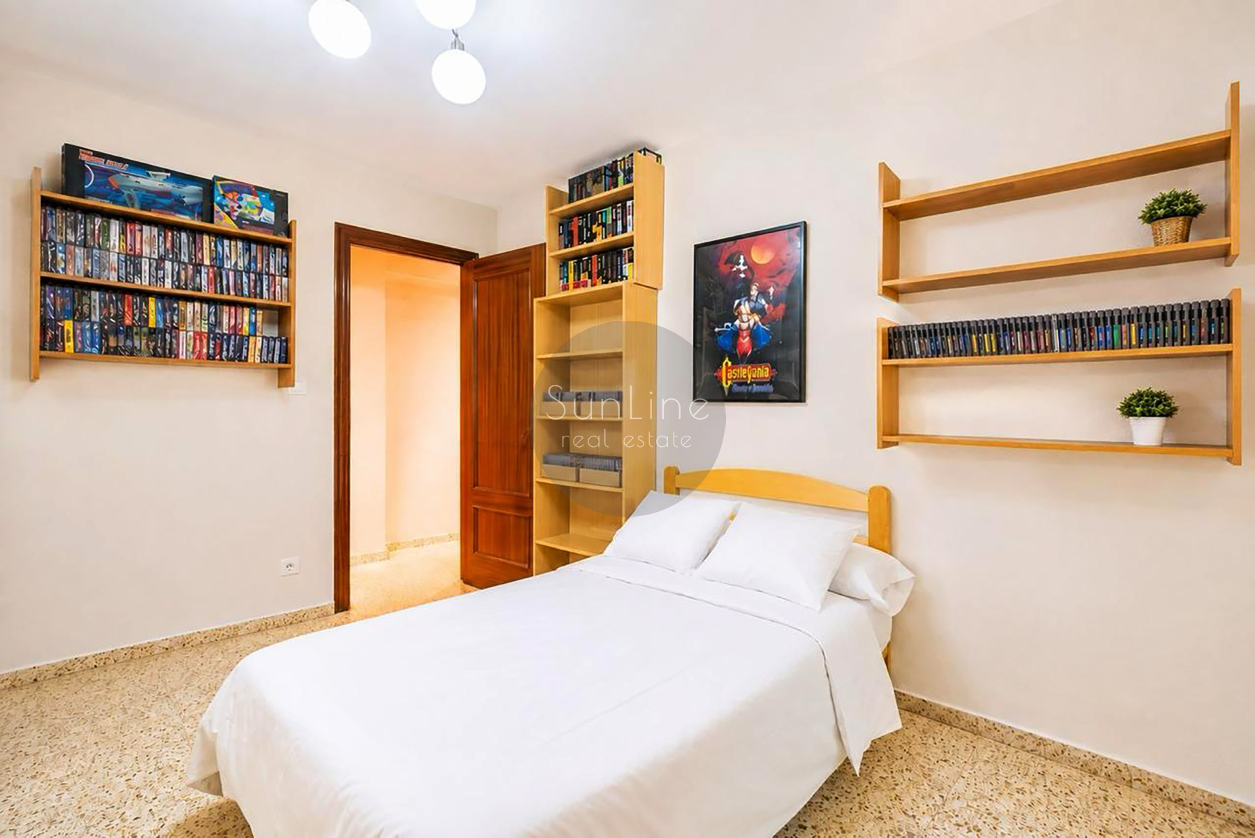 Bright 100 m² apartment with 4 bedrooms, balcony and elevator