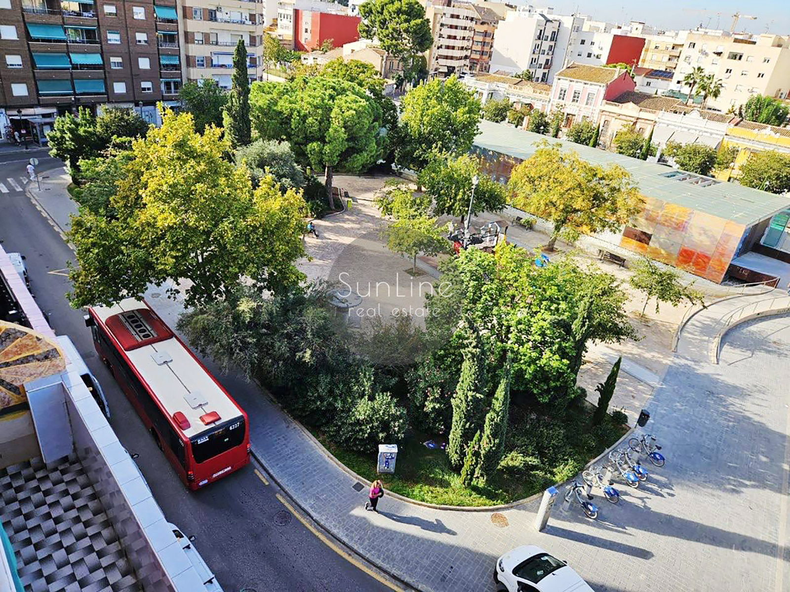 Bright and stylish apartment in Benimámet. 60 m² with furniture and elevator just steps from the metro