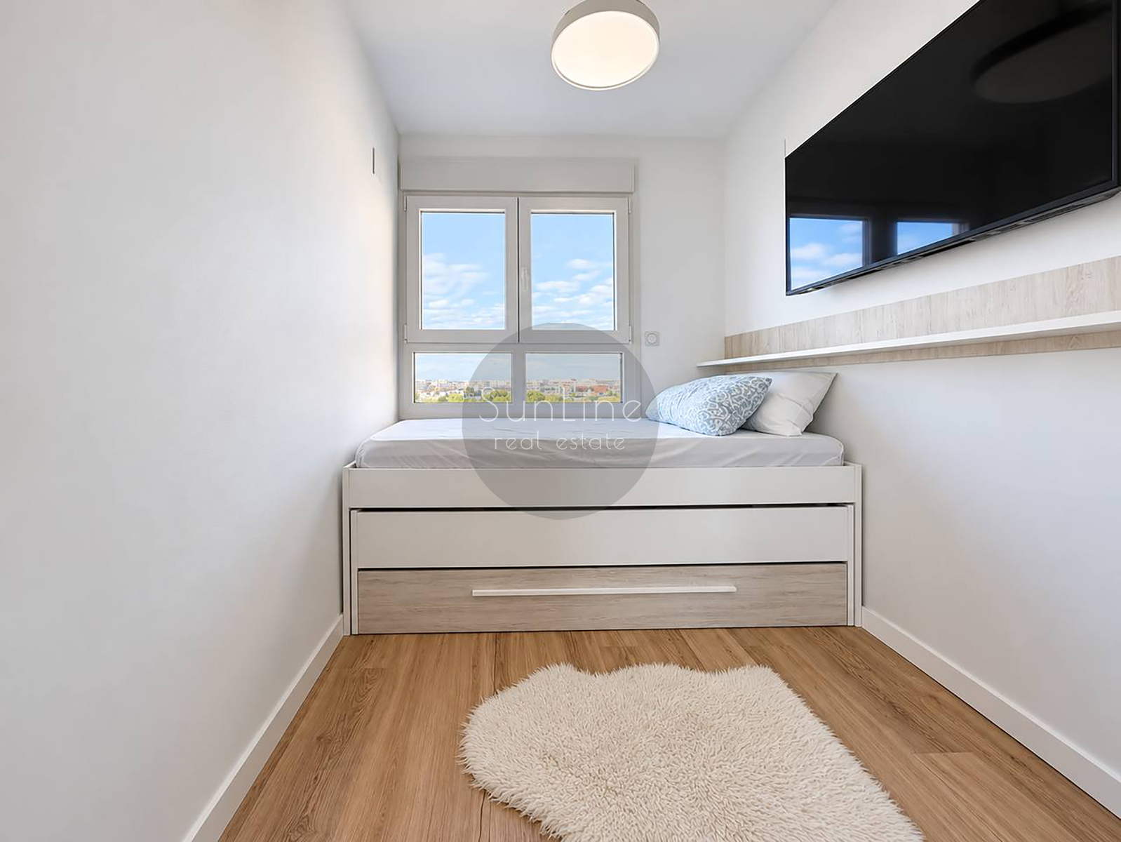 Penthouse 110 m² with 3 bedrooms, 3 bathrooms and a terrace in Valencia
